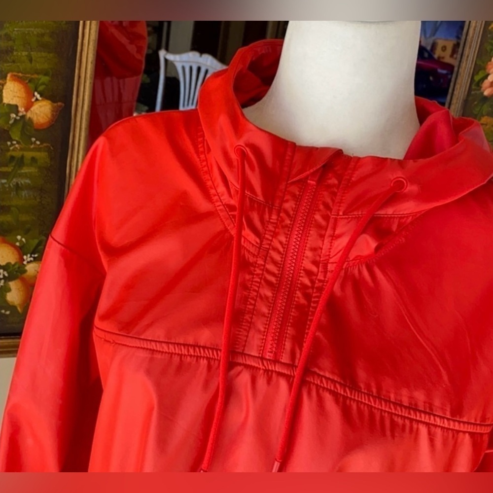 Fabletics Windbreaker Jacket - Picture 4 of 4
